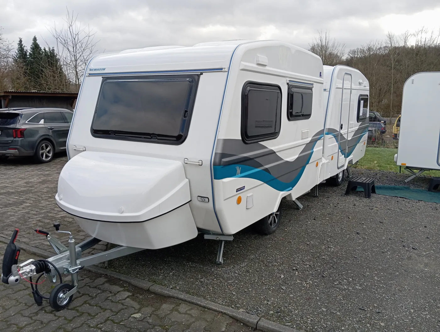 Niewiadow N126N Mini-Wohnwagen