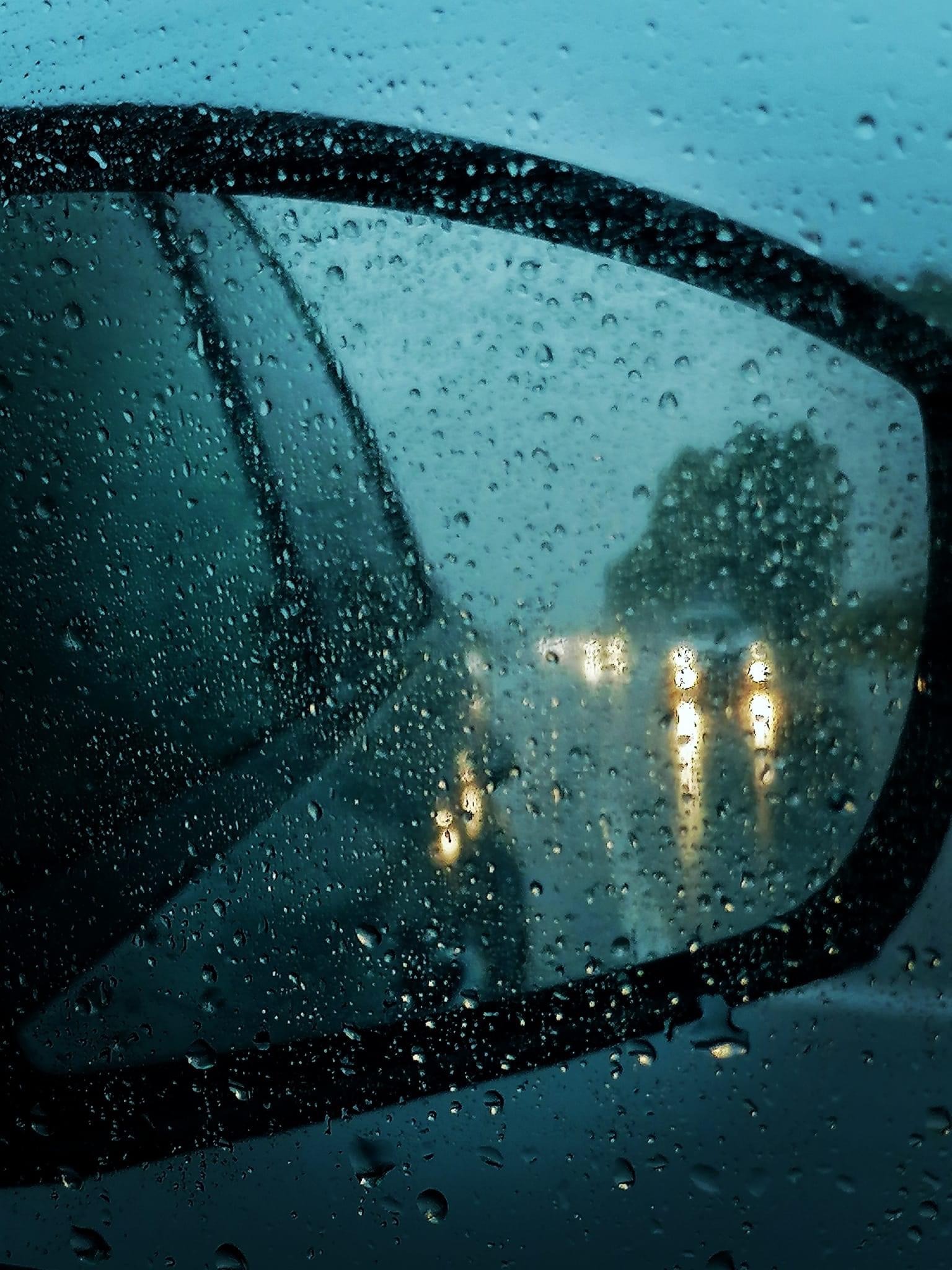 Autofahren bei Regen