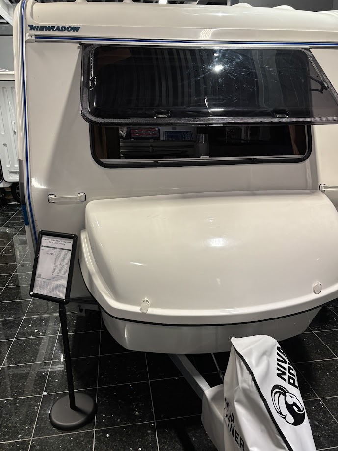 Niewiadow N126N Front