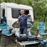Sascha mit dem wichtigsten Zubehör vor Niewiadow N126N